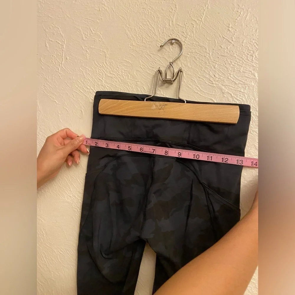 Lululemon Athletica cropped Leggings